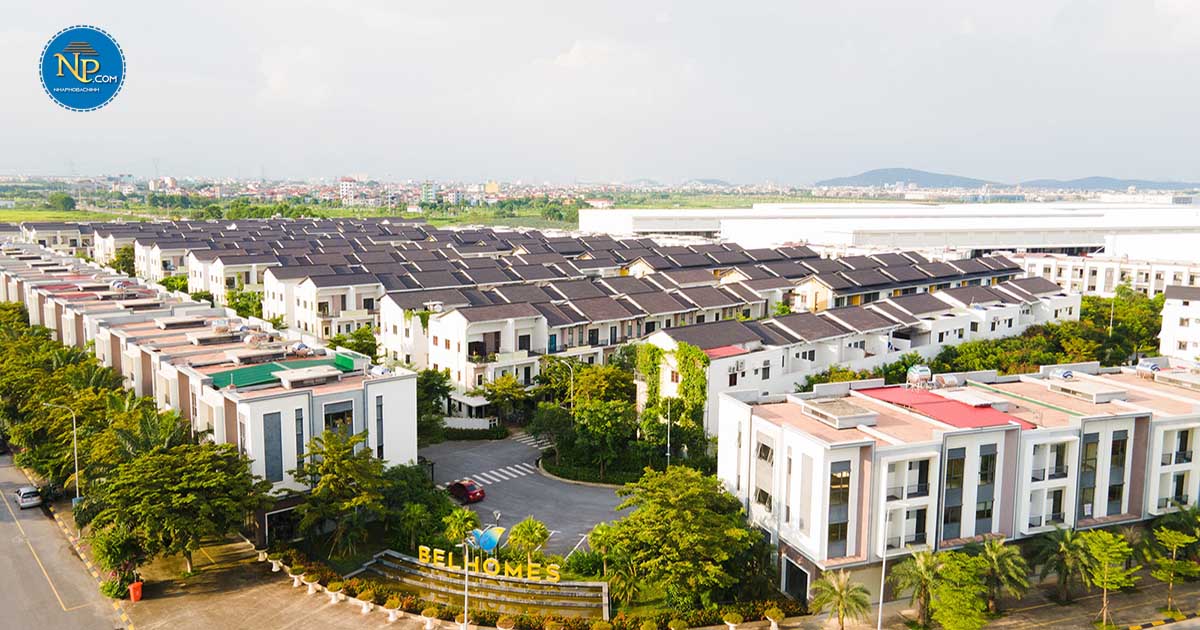 NHÀ PHỐ THƯƠNG MẠI 